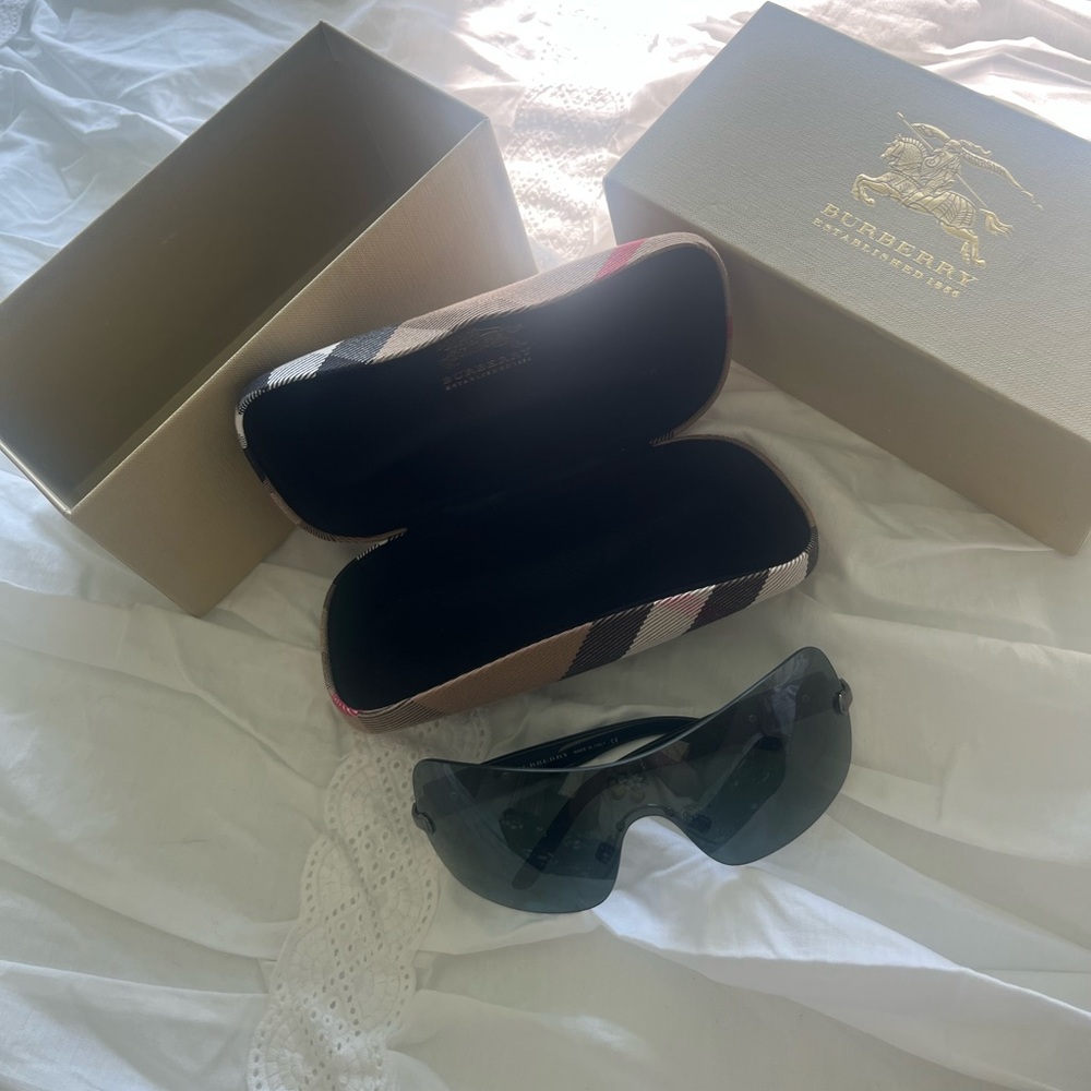 Burberry Black Aviator Sunglasses